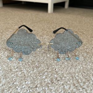 Cloud glasses